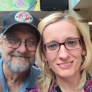 Meet your Posher, Lois